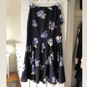 Banana Republic Skirts - EUC - Floral Flowy Maxi Skirt Banana Republic Skirts - EUC - Floral Flowy Maxi Skirt